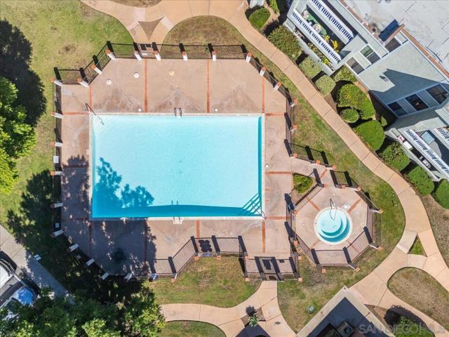 1020 E Washington Ave, Escondido CA: https://media.crmls.org/mediaz/458206d8-7bfa-4151-bd13-f74130800c3e.jpg