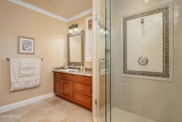 2462 Lost Canyons Drive, Simi Valley CA: https://media.crmls.org/mediaz/4582192b-02f3-4dfe-a5f6-871a78b94d55.jpg