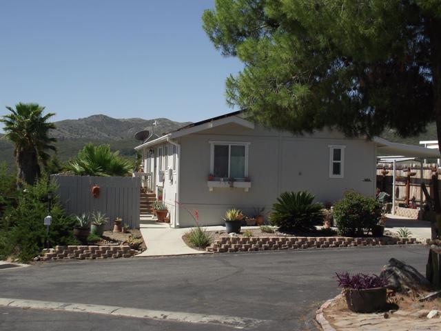 35109 Highway 79, Warner Springs CA: https://media.crmls.org/mediaz/458273c6-1957-49bd-b09f-595be6832e66.jpg