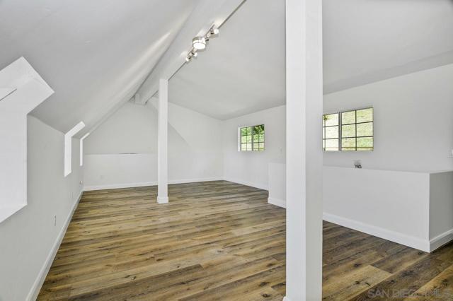 1935 Nautilus St, La Jolla CA: https://media.crmls.org/mediaz/4582af2e-b6fb-433b-971c-1c250c019b6e.jpg