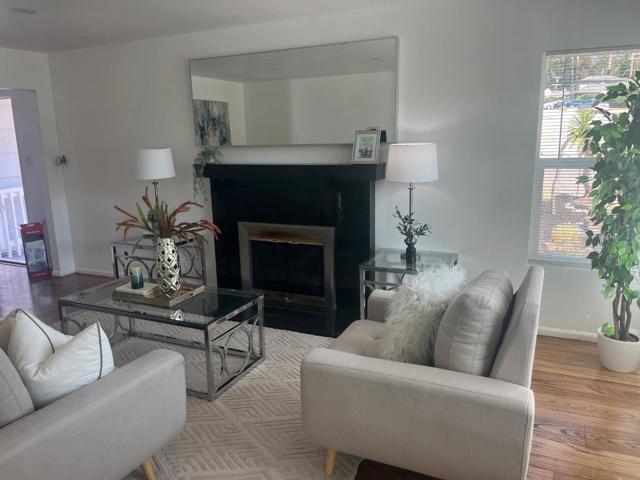 632 W 39th Avenue, San Mateo CA: https://media.crmls.org/mediaz/45830e97-a100-4b58-a6ff-0caa56807339.jpg