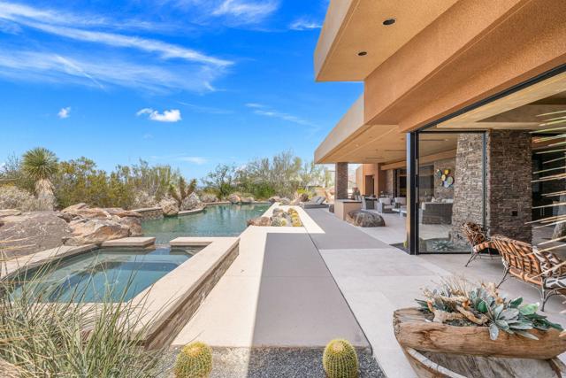 50741 Desert Arroyo Trail, Indian Wells CA: https://media.crmls.org/mediaz/4583ae68-8cf7-45b4-b89c-922e4f76af99.jpg