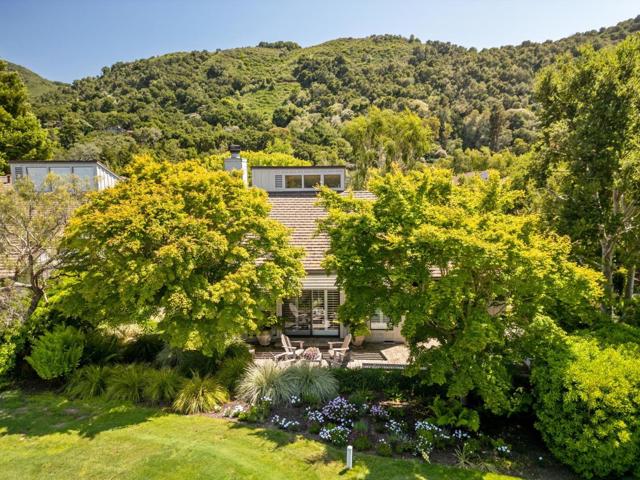 9546 Maple Court, Carmel CA: https://media.crmls.org/mediaz/4583fd7f-04ee-44b1-b291-9b40d420f39d.jpg