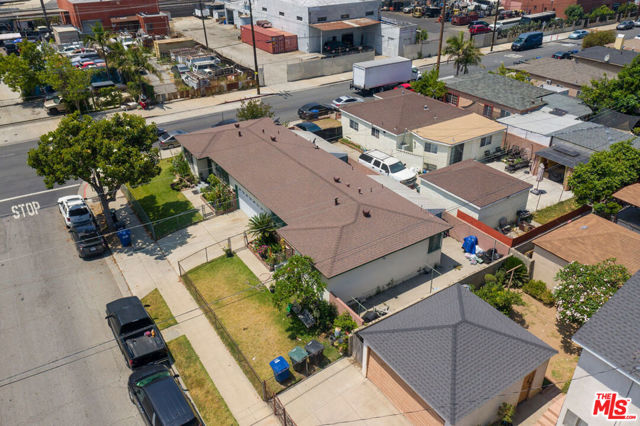 1513 Hendricks Avenue, Los Angeles CA: https://media.crmls.org/mediaz/45840616-8e3a-4553-8807-1f3307bd1deb.jpg