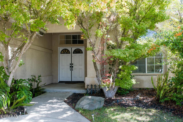 2219 Mapleleaf Avenue, Newbury Park CA: https://media.crmls.org/mediaz/4584196c-a005-42d3-85ff-a6c47a6a5309.jpg