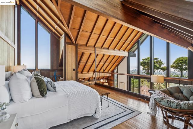 690 PANORAMIC WAY, Berkeley CA: https://media.crmls.org/mediaz/45845c42-aa98-4112-bb1b-65e92deb0d34.jpg