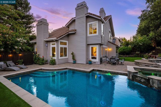 47 Kentfield Ct, Alamo CA: https://media.crmls.org/mediaz/458464c4-c376-46c1-a723-06bf62309068.jpg
