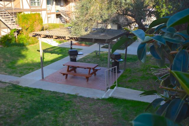 Detail Gallery Image 11 of 12 For 951 Warwick Ave #E4,  Thousand Oaks,  CA 91360 - 2 Beds | 1 Baths