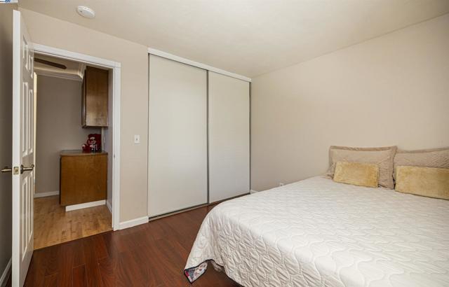 477 Clifford Ct, Bay Point CA: https://media.crmls.org/mediaz/45858c35-9302-4b47-a23b-a31f40d67053.jpg
