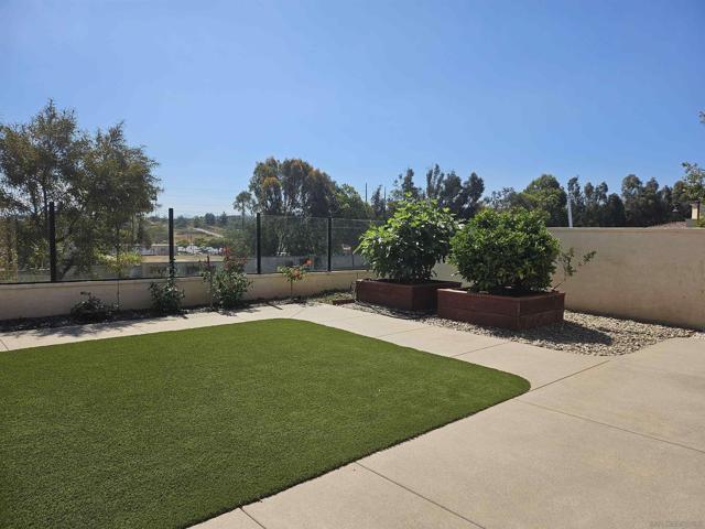 16231 Sunny Summit Dr, San Diego CA: https://media.crmls.org/mediaz/45863935-8842-43d5-a826-b0c3116b0ebf.jpg
