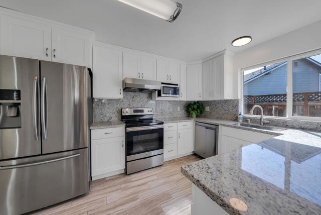 Image 11 of 30 For 831 Vespucci Lane