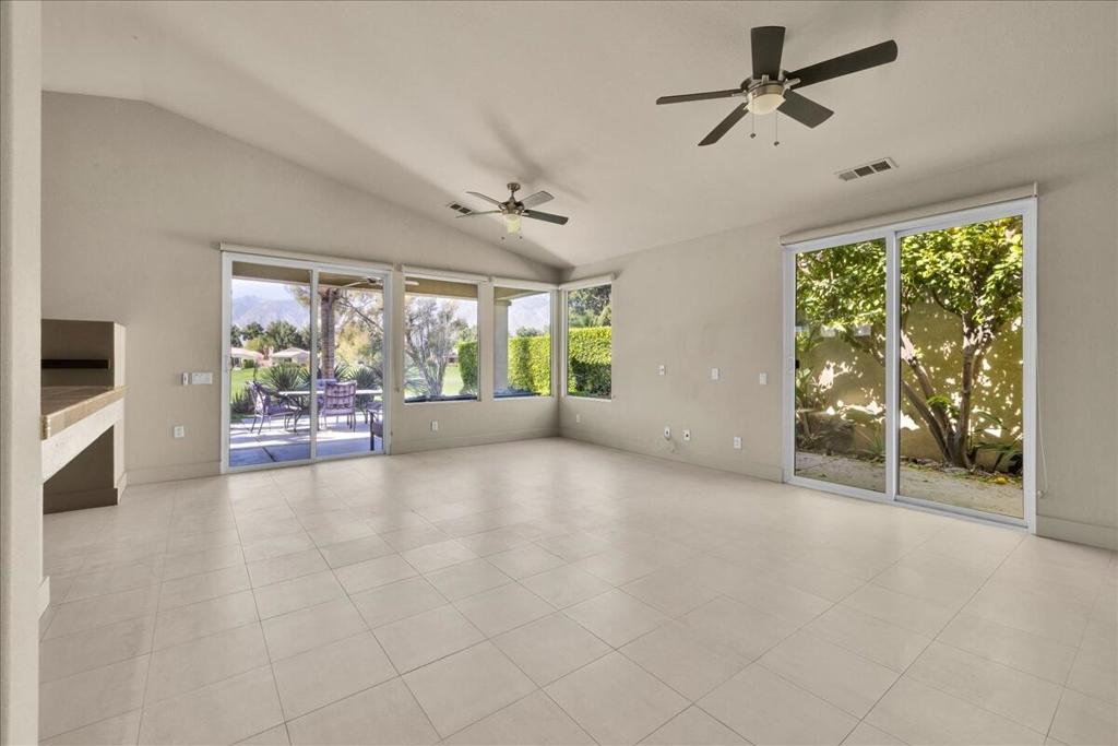 MLS #219144581DA image #2