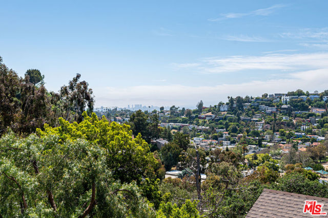 1915 Apex Avenue, Los Angeles CA: https://media.crmls.org/mediaz/45871d0b-42e1-46d4-885d-f7e2cdc111ed.jpg