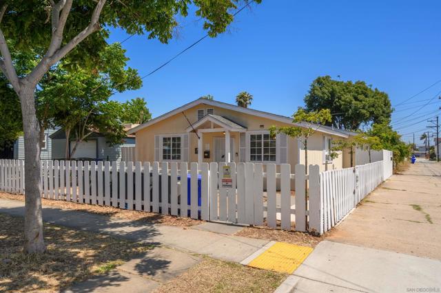 620 E 4th Street, National City, California 91950, 5 Bedrooms Bedrooms, ,3 BathroomsBathrooms,Single Family Residence,For Sale,E 4th Street,250032427SD