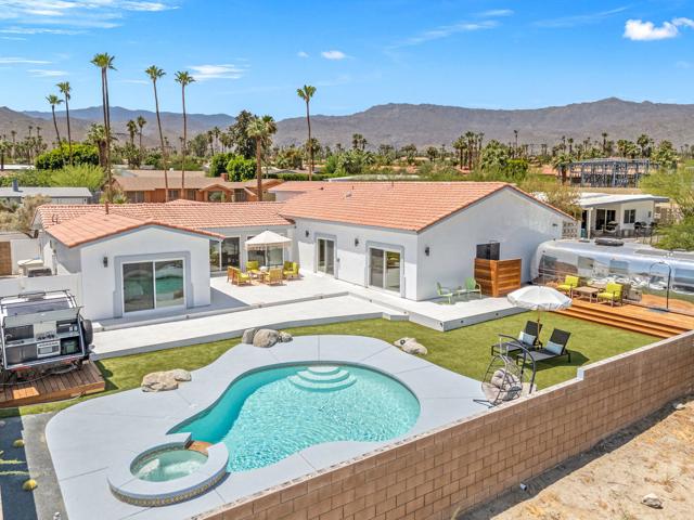 73298 Buckboard Trail, Palm Desert CA: https://media.crmls.org/mediaz/45882a72-90c4-415a-ad96-abfdc81e2cd2.jpg