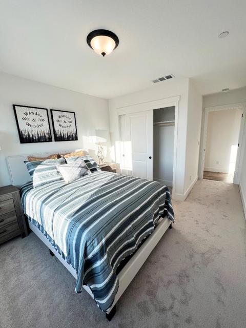 1183 Scout Peak Way, Hollister CA: https://media.crmls.org/mediaz/45891685-5c1a-47d5-a44b-9f8e40f03f56.jpg