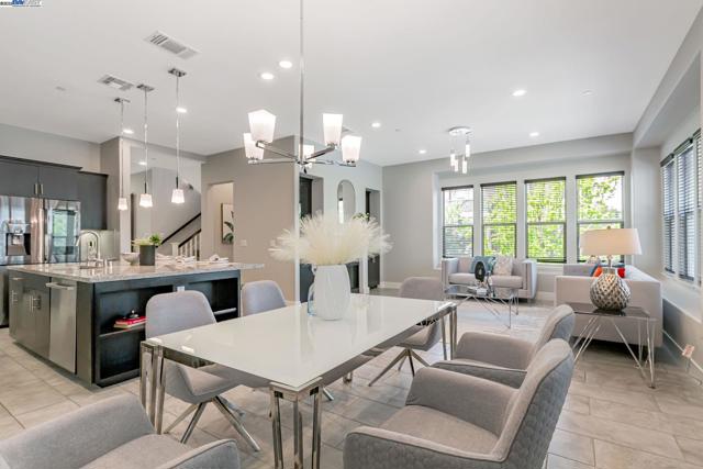 1380 Brookline Loop, Pleasanton CA: https://media.crmls.org/mediaz/458978ba-e76b-4ee7-b4d7-d6055364ea56.jpg