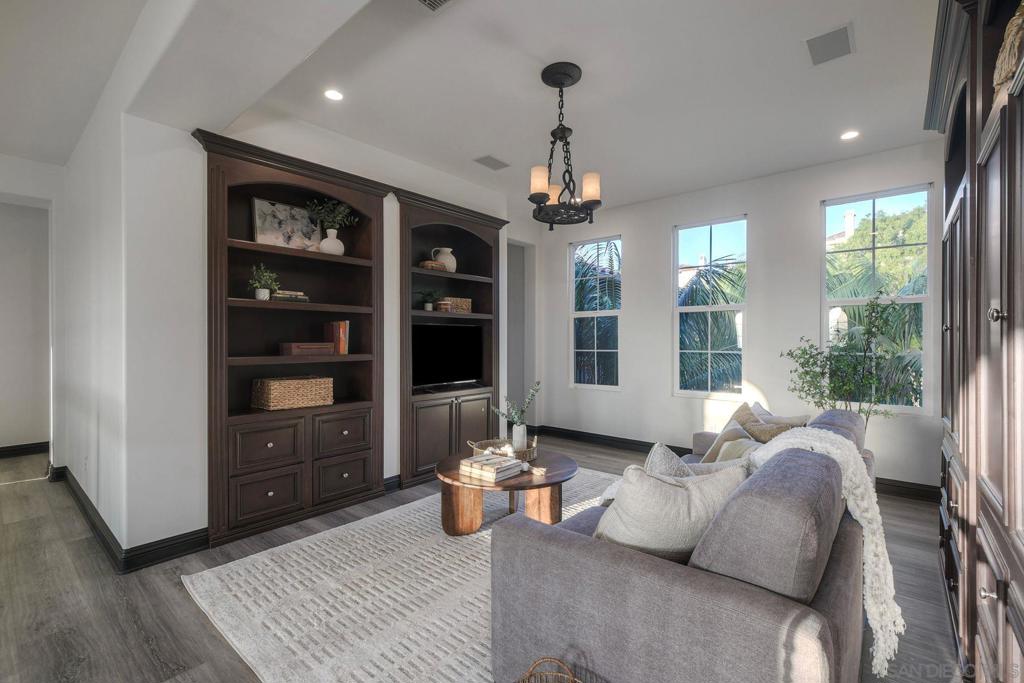 MLS #250043674SD image #10