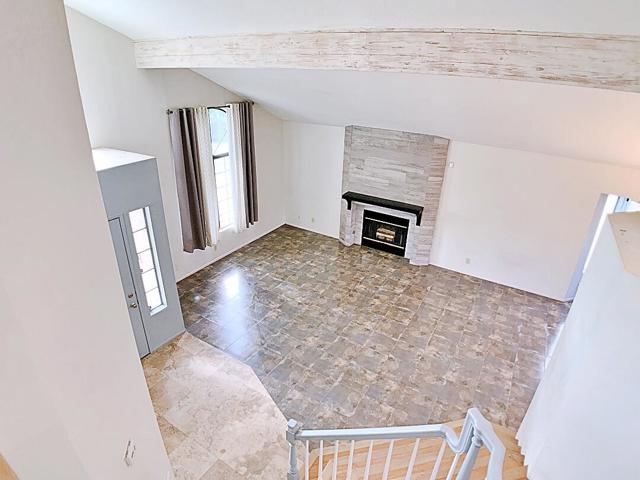 49035 Serenata Court, La Quinta CA: https://media.crmls.org/mediaz/458a78da-5367-4da3-a785-ab6b9c717010.jpg