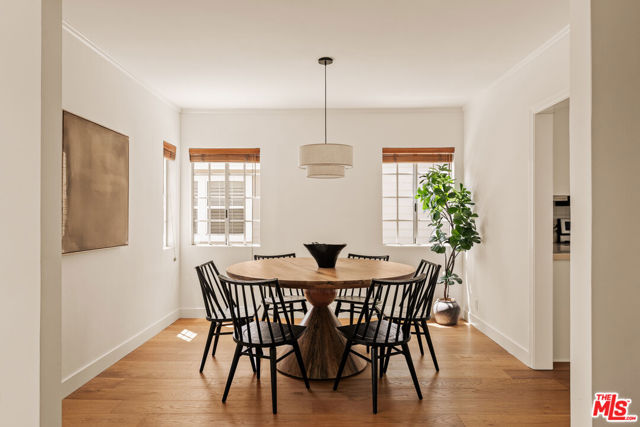 7737 Denrock Avenue, Los Angeles CA: https://media.crmls.org/mediaz/458b01a7-38ac-45fa-aca2-79cef221be34.jpg