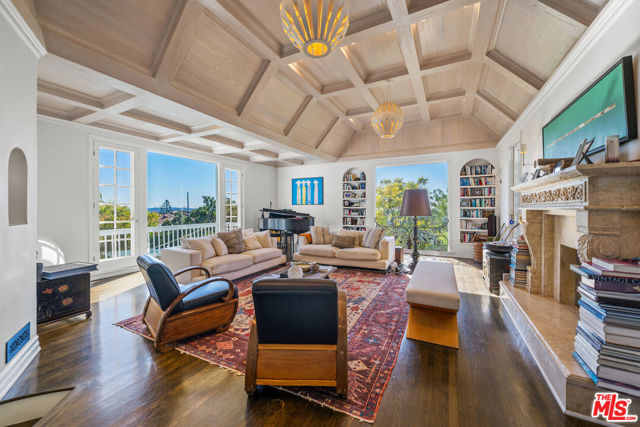 2558 Glendower Avenue, Los Angeles CA: https://media.crmls.org/mediaz/458bb2d0-48bb-4e1e-b851-79d2f28e6088.jpg