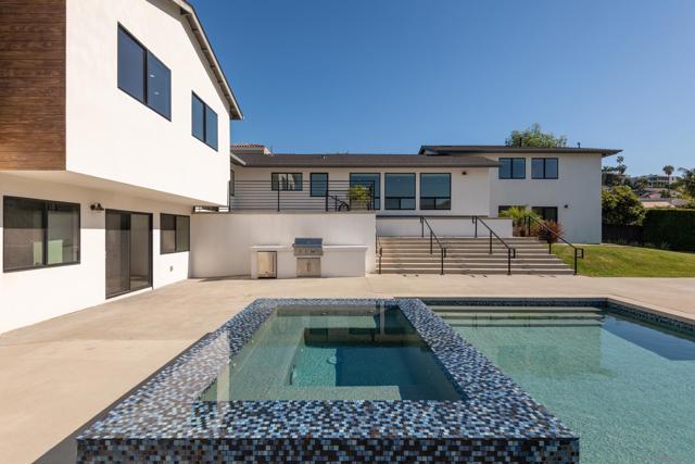 2641 Costebelle Dr, La Jolla CA: https://media.crmls.org/mediaz/458c00b5-d13f-46fe-ba2a-cfc99f3733b4.jpg