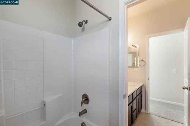 7100 Metcalf Way, Hughson CA: https://media.crmls.org/mediaz/458da938-369f-43de-b45e-3f58cd10e3cb.jpg