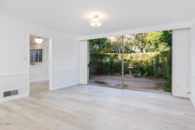 Detail Gallery Image 13 of 25 For 938 S Orange Grove Bld #C,  Pasadena,  CA 91104 - 2 Beds | 2 Baths