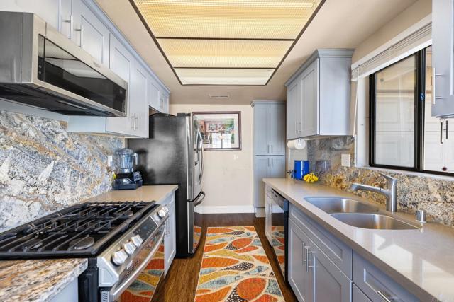 27367 El Cajon Lane, Menifee CA: https://media.crmls.org/mediaz/458ebd8e-ae5f-4e13-8480-9d0b979e46cb.jpg