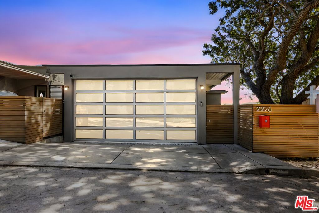 2226 Ronda Vista Drive