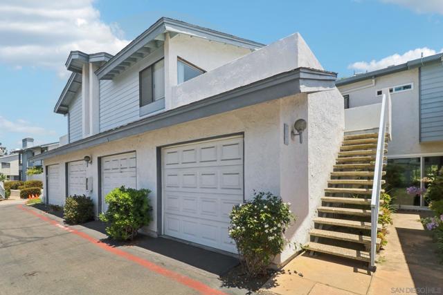 4064 Crystal Dawn Ln, San Diego CA: https://media.crmls.org/mediaz/45908c6a-d684-4014-ae1f-dfc6f8bba99a.jpg