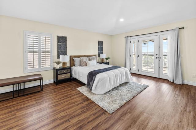 858 Via Barquero, San Marcos CA: https://media.crmls.org/mediaz/4590fe31-7800-42b2-b021-753a9b63b77a.jpg