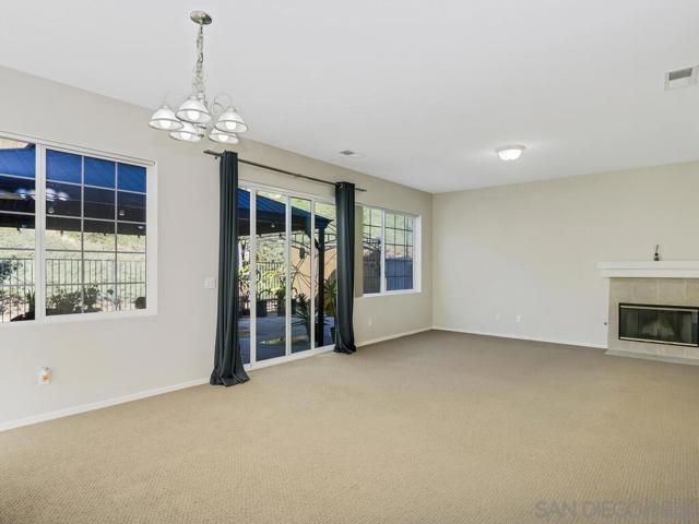 460 Chardonnay Court, San Marcos CA: https://media.crmls.org/mediaz/4591652d-0755-44b6-9d49-6042ef6b6407.jpg