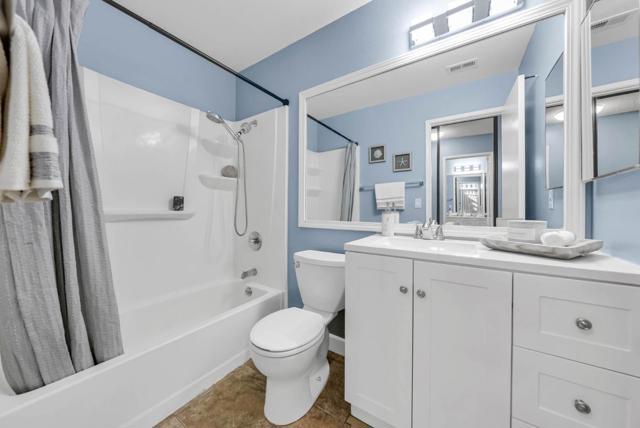 38784 Huntington Circle, Fremont CA: https://media.crmls.org/mediaz/459196af-1a05-459a-aff4-787f1de606ed.jpg