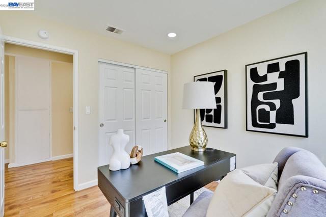 Image 44 of 58 For 4691 Rousillon Ave