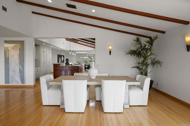 Detail Gallery Image 13 of 75 For 6301 Castejon Dr, La Jolla,  CA 92037 - 4 Beds | 3 Baths