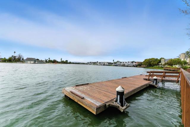 914 Shoreline Drive, San Mateo CA: https://media.crmls.org/mediaz/45948c16-1837-4c00-a76a-9354c864e76a.jpg