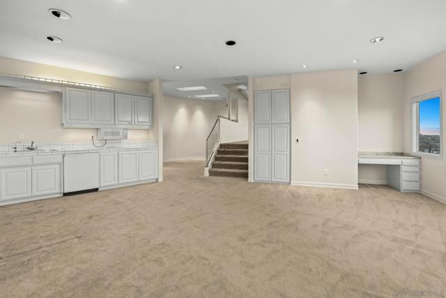 10595 Russell Road, La Mesa CA: https://media.crmls.org/mediaz/4594a8f0-e645-4601-8810-f02b2ff527b4.jpg