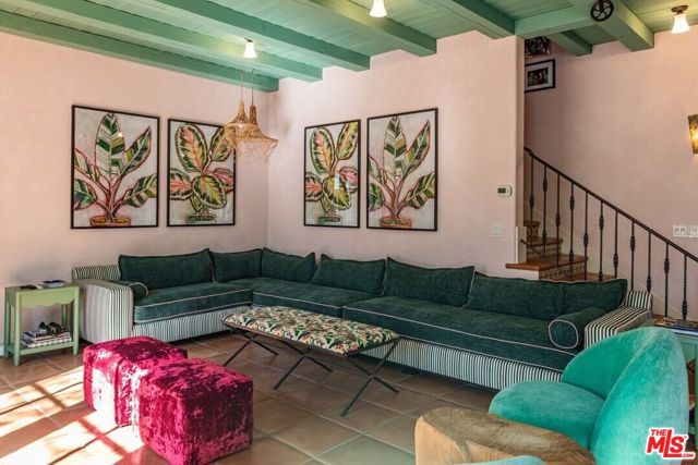 202 Canada Street, Ojai CA: https://media.crmls.org/mediaz/4595f594-319a-4fb1-834c-92d0e71ff0e7.jpg