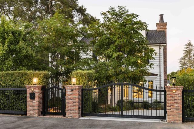 132 Elm Avenue, Burlingame CA: https://media.crmls.org/mediaz/4595f89c-054f-4217-816e-e05785400b2d.jpg