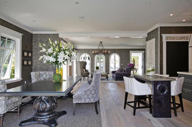 1105 F Avenue, Coronado CA: https://media.crmls.org/mediaz/4596b501-a4fb-4313-a603-8223b7f6f2ff.jpg