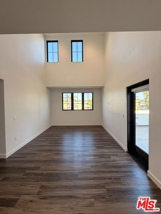 5020 Woodman, 211 photo 10