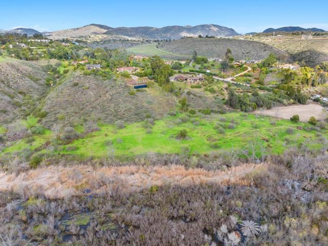16574 Zumaque, Rancho Santa Fe CA: https://media.crmls.org/mediaz/4597c13d-fd84-46e3-bc62-6dd6424ac093.jpg