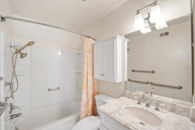 11225 Village 11, Camarillo CA: https://media.crmls.org/mediaz/4597c77c-808e-41ec-8876-1006c8d9be1c.jpg
