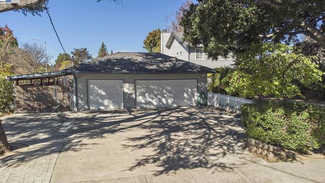 Image 4 of 60 For 3701 Ferry Ln