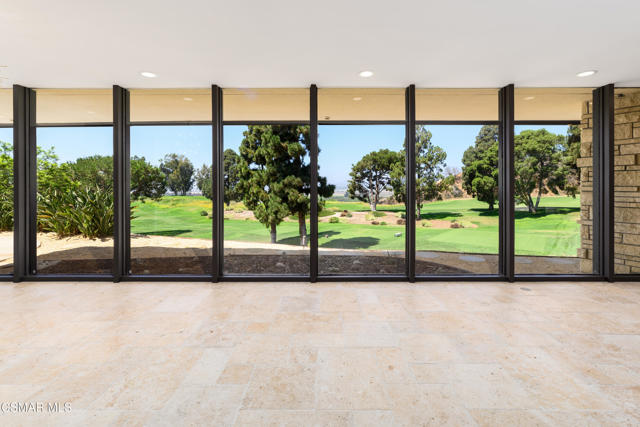 4787 Clubhouse Drive, Somis CA: https://media.crmls.org/mediaz/4598b84e-1e1b-4243-b884-d851fa1609d7.jpg