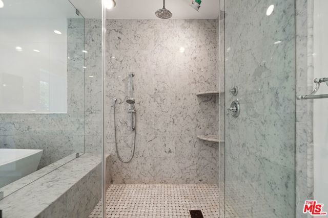 5114 Cedros Avenue, Sherman Oaks CA: https://media.crmls.org/mediaz/4599b860-c400-4482-8b72-06962342dd07.jpg