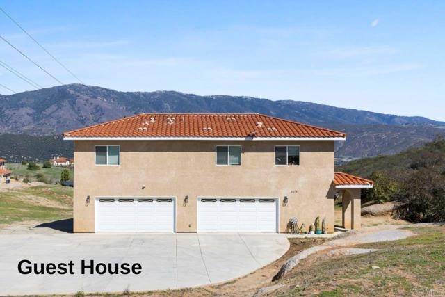 31223 Pauma Heights Road, Valley Center CA: https://media.crmls.org/mediaz/459ac2f2-82bb-4bec-a664-d127e1d8ad22.jpg