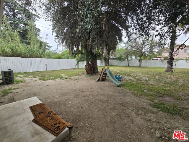 14756 Lemay Street, Van Nuys CA: https://media.crmls.org/mediaz/459b4c3f-e087-4bfc-8894-84b8ad93e1de.jpg