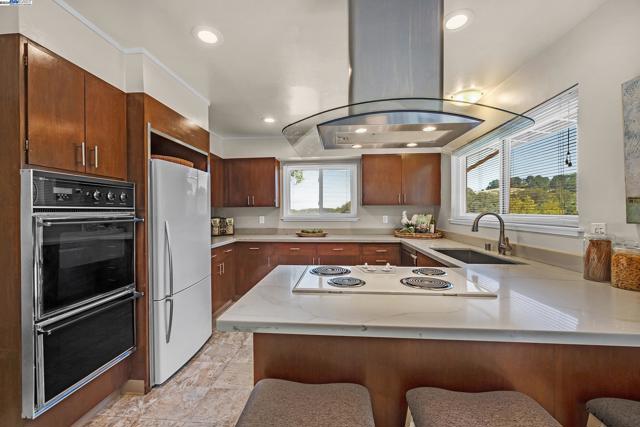 Image 8 of 34 For 1145 Hillview Rd